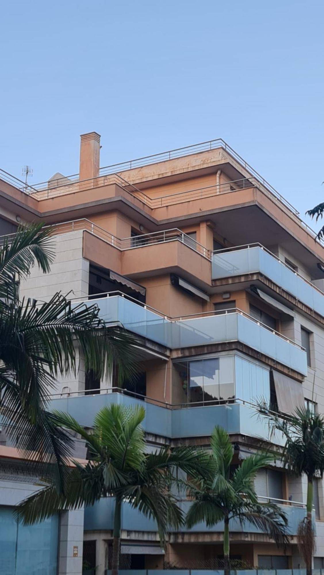Atico Puerto Marina 2 Hab Con Piscina, 500M De La Plata Apartman Torremolinos Kültér fotó