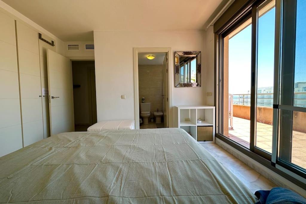 Atico Puerto Marina 2 Hab Con Piscina, 500M De La Plata Apartman Torremolinos Kültér fotó