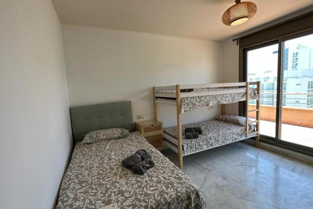 Atico Puerto Marina 2 Hab Con Piscina, 500M De La Plata Apartman Torremolinos Kültér fotó