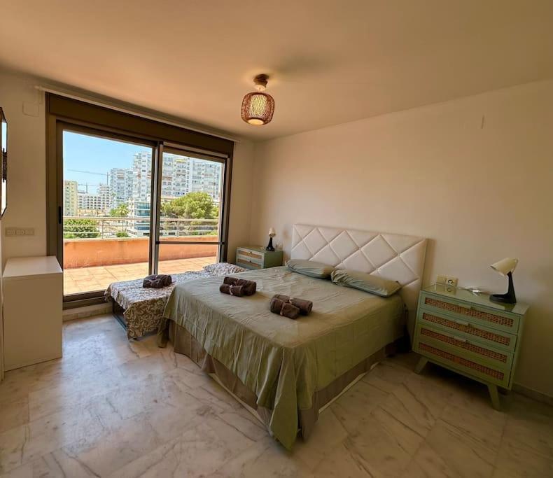 Atico Puerto Marina 2 Hab Con Piscina, 500M De La Plata Apartman Torremolinos Kültér fotó