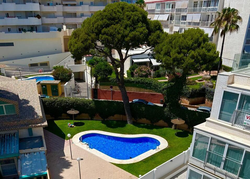Atico Puerto Marina 2 Hab Con Piscina, 500M De La Plata Apartman Torremolinos Kültér fotó