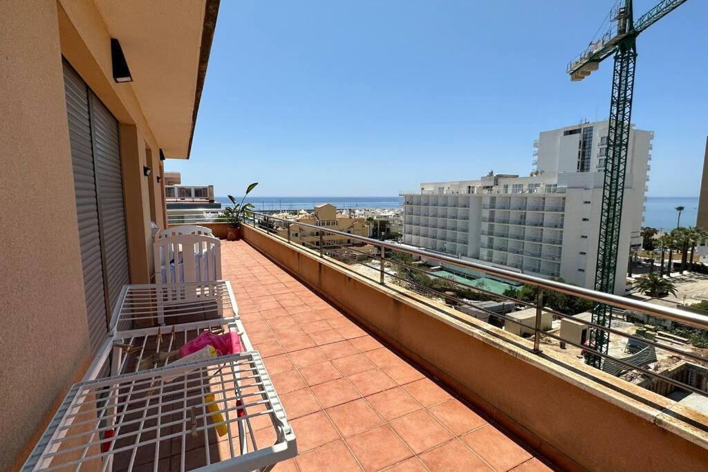 Atico Puerto Marina 2 Hab Con Piscina, 500M De La Plata Apartman Torremolinos Kültér fotó